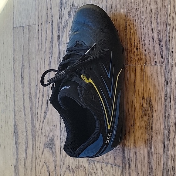 DSG speed viper soccer cleats size 11K - Picture 2 of 5